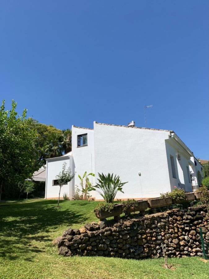 Chalet Con Vistas A Sevilla Gelves ภายนอก รูปภาพ